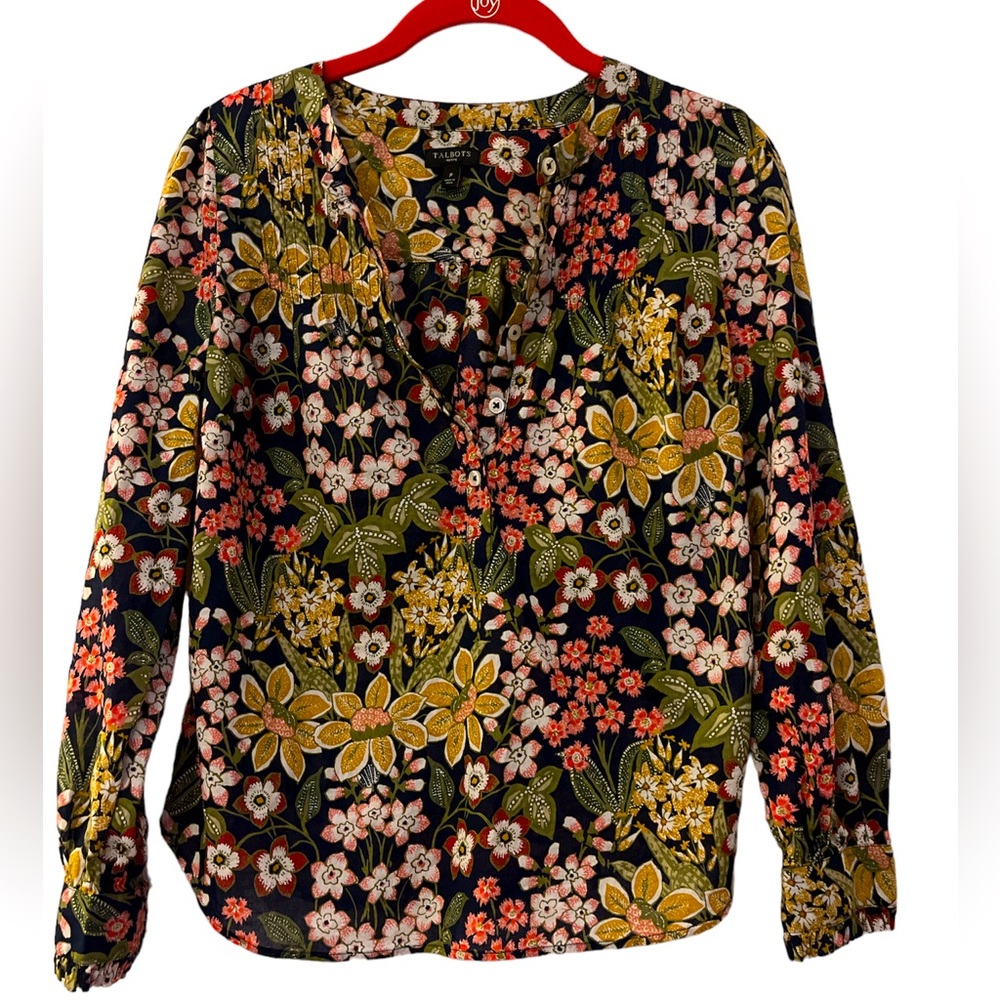 Talbots small petite blouse floral navy background 100% cotton.  EUC.